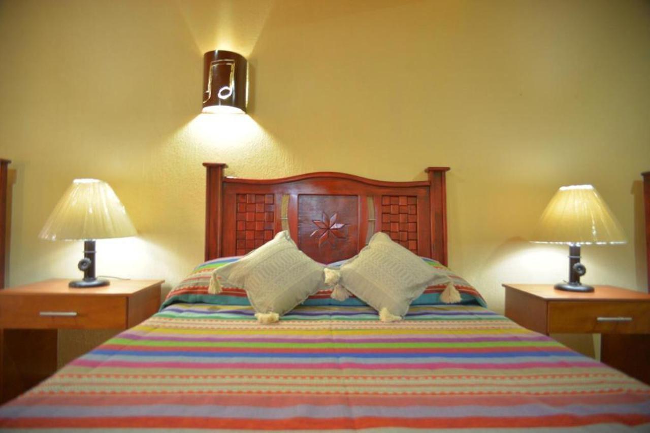 Oyo Hotel Castillo Santa Cecilia Тапальпа Экстерьер фото